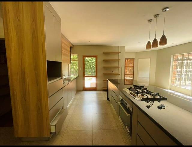 3 BEDROOM PROPERTY TO RENT IN LYNNWOOD